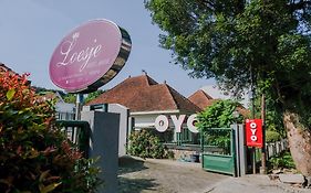 Loesje Guest House Malang
